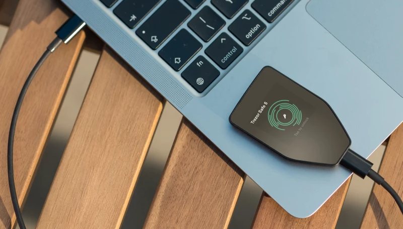 Trezor Safe 5 – recenze a návod